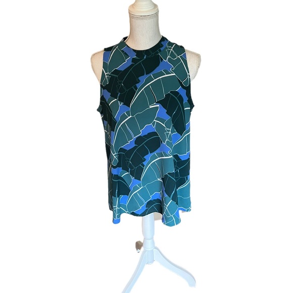 Mud Pie Tops - Mud Pie Leaf Print Sleeveless Top Size Medium